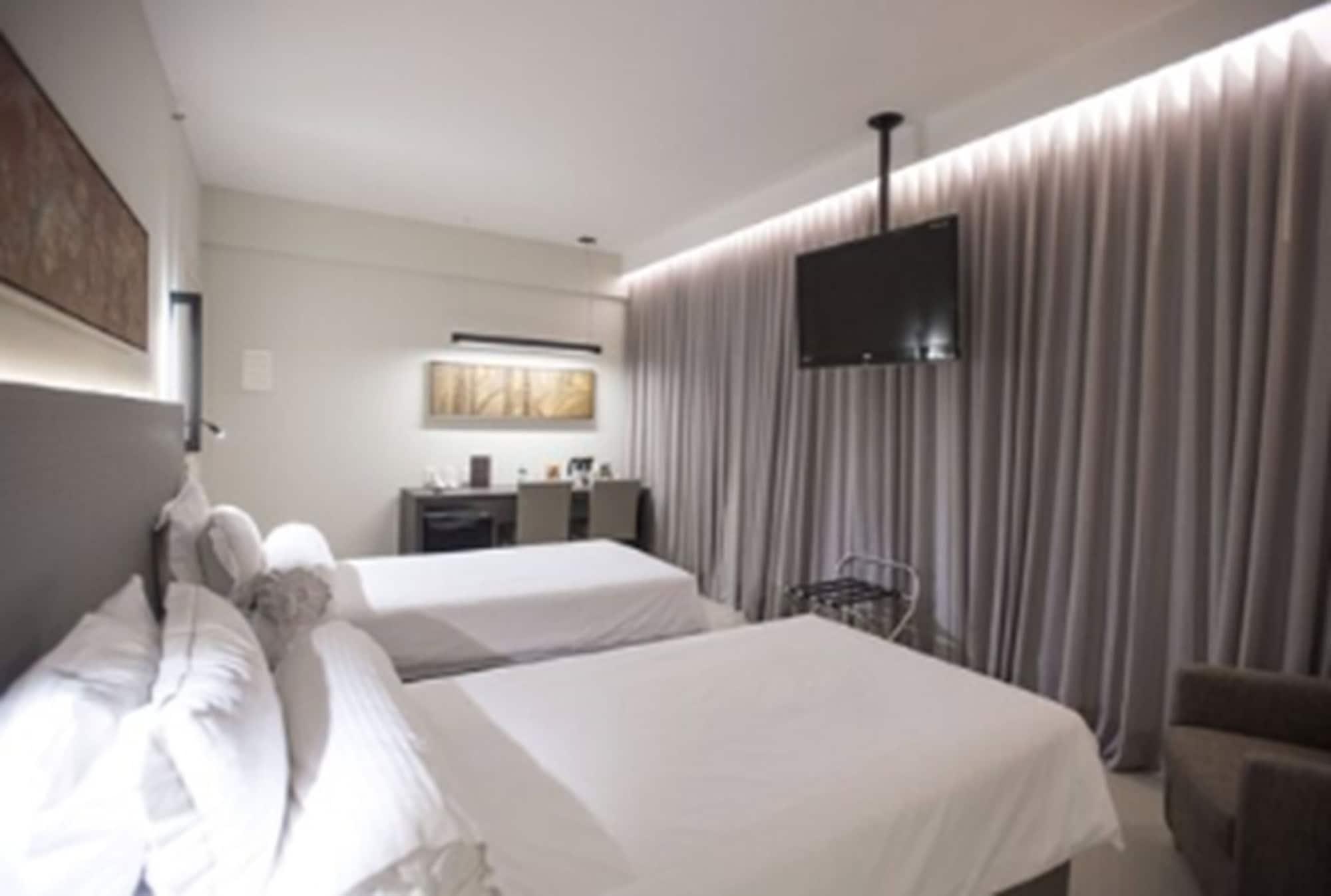 בלו הוריזונטה Royal Boutique Savassi Hotel מראה חיצוני תמונה A room at the hotel