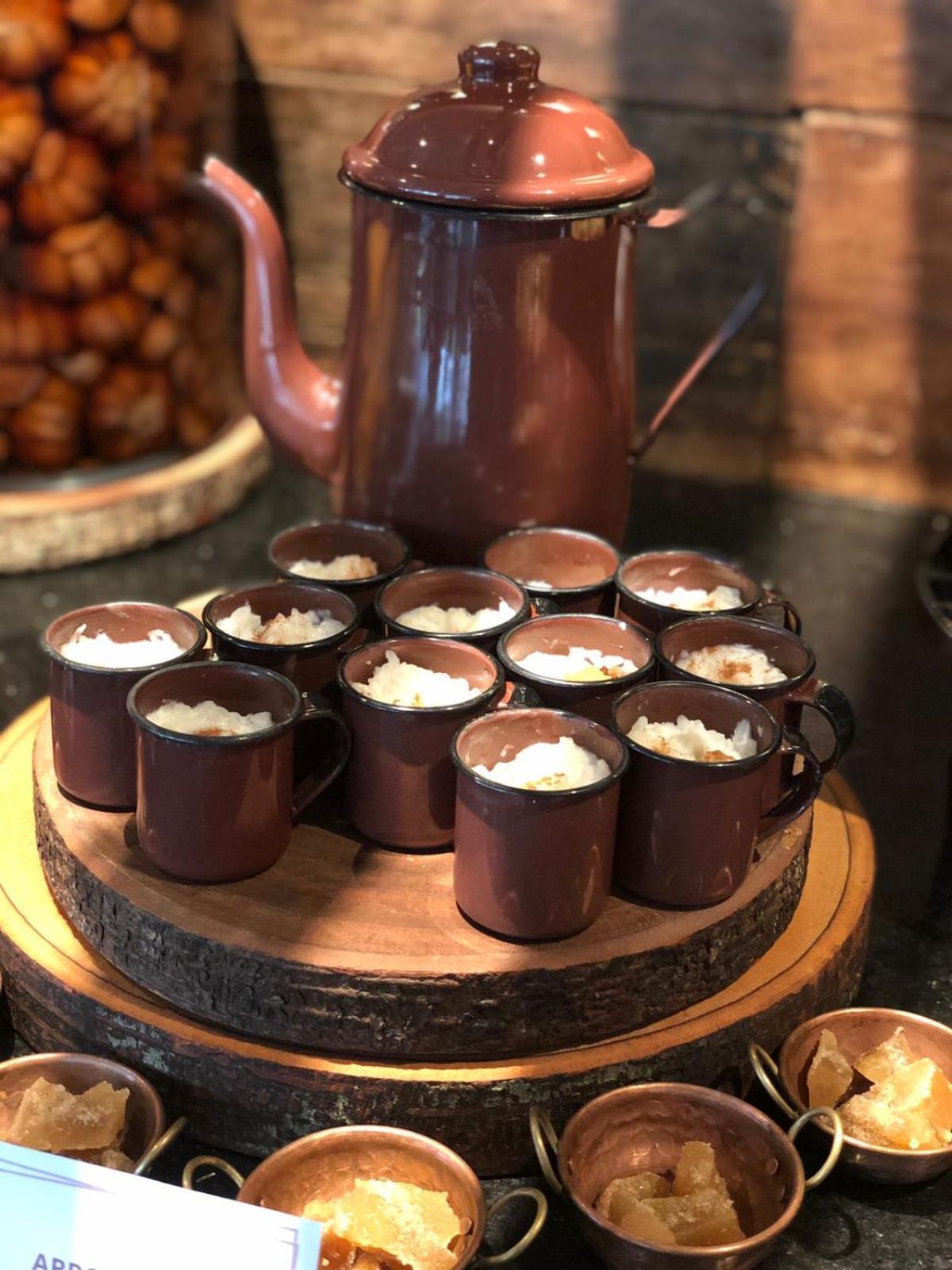 בלו הוריזונטה Royal Boutique Savassi Hotel מראה חיצוני תמונה A selection of chocolate cups